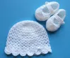 Komplet szydełkowy 2-cz. czapeczka+buciki, KOLEKCJA KOKARDKI - 2