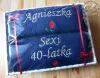 Komplet ręczników z haftem w koszu - super prezent na 40 urodziny!