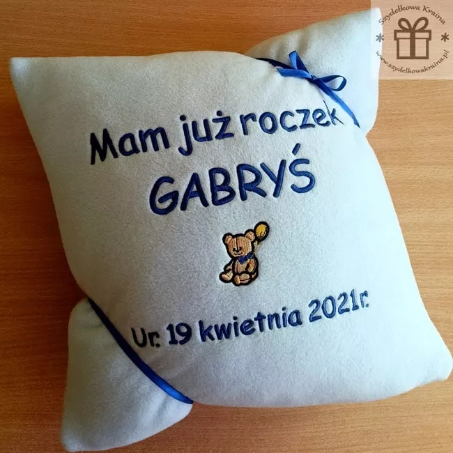 Prezent na roczek dla chłopca - poduszka z napisem