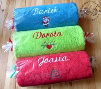 Prezent pod choinkę, na święta, mikołaja - ręcznik z imieniem, haftem