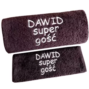 Zestaw 2 ręczników personalizowanych z haftem - 30x50 cm i 70x140 cm
