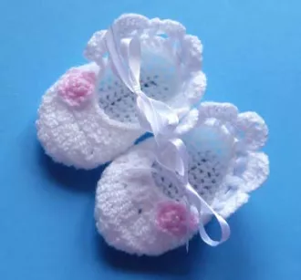 Buciki szydełkowe - KOLEKCJA FALBANKI butki niemowlęce na chrzest narodziny sesja foto noworodek prezent niemowlę do chrztu