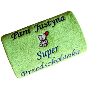 Prezent na Zakończenie Przedszkola dla Przedszkolanki - ręcznik z napisem